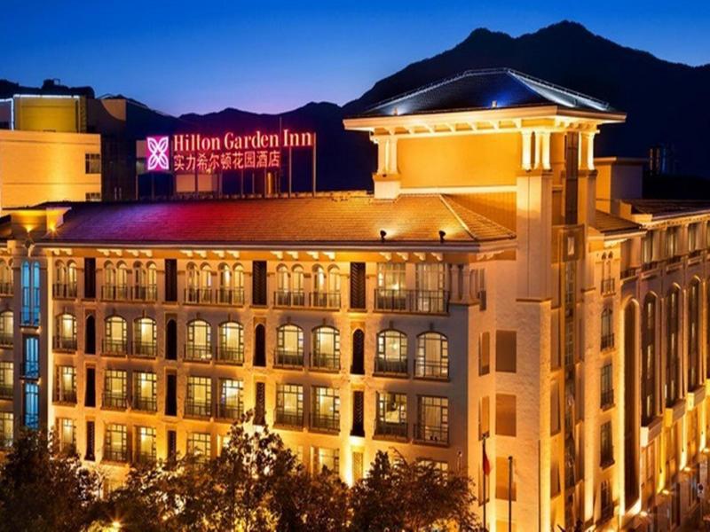 Hilton Garden Inn Lijiang Лицзян Экстерьер фото