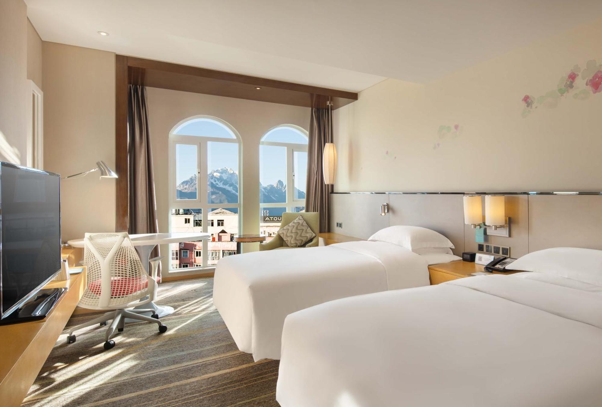Hilton Garden Inn Lijiang Лицзян Экстерьер фото